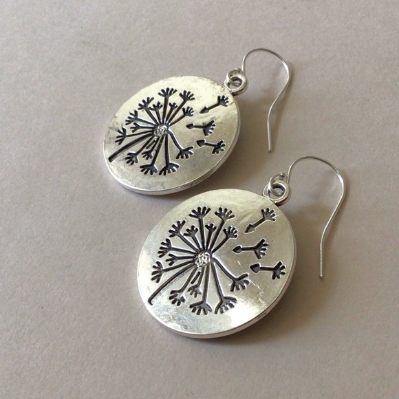 New Sundance charm Dandelion earrings - Picture 4 of 10